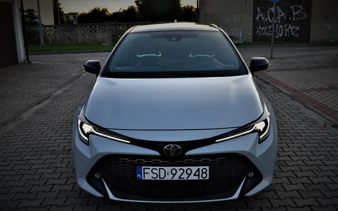 lubuskie Toyota Corolla cena 94900 przebieg: 33000, rok produkcji 2020 z Drezdenko